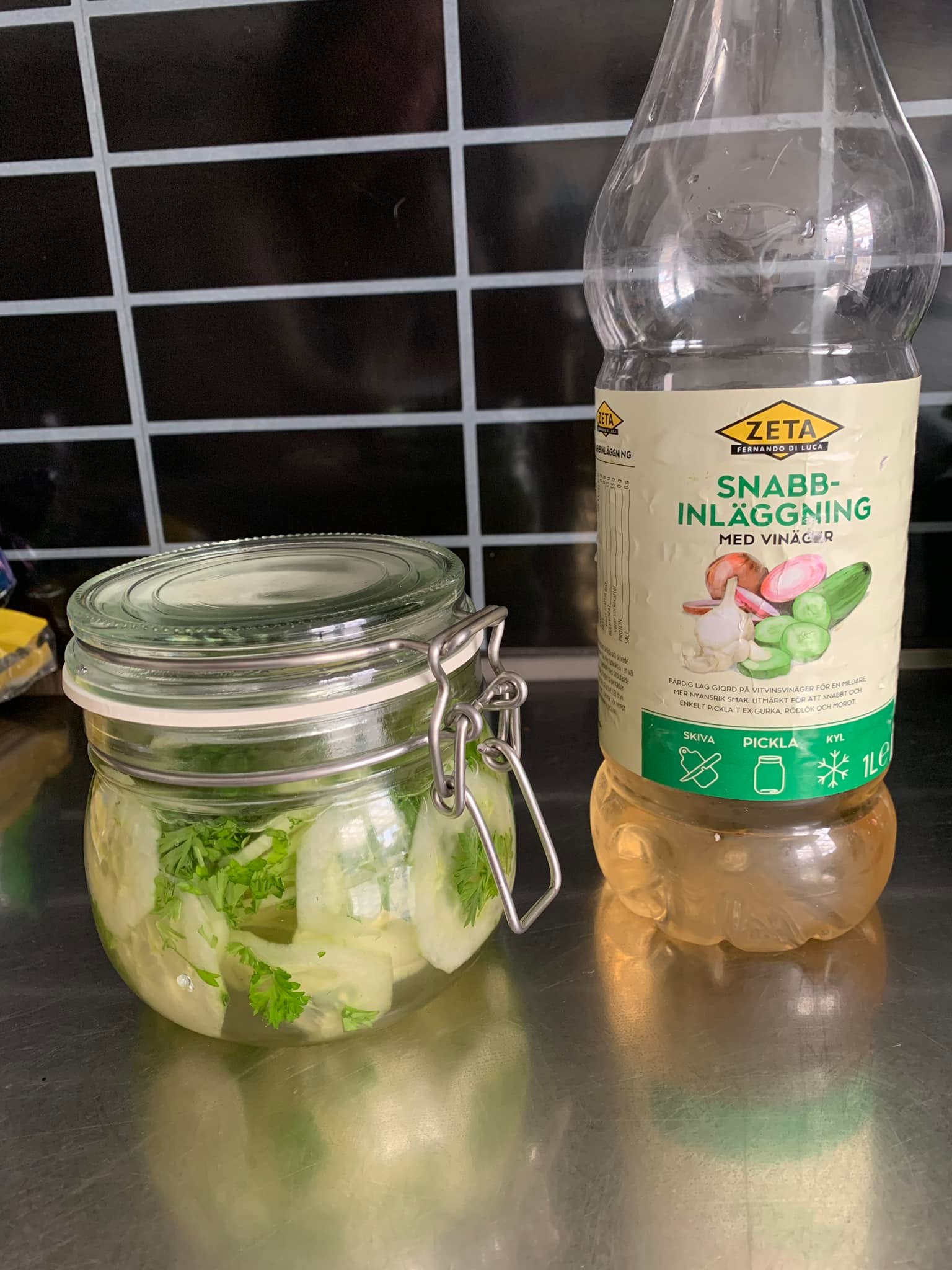 Är CBD olja bra mot torra slemhinnor som tex livmoderslemhinna? Göra inlagda grönsaker med CBD olja för att få det extra nyttigt!